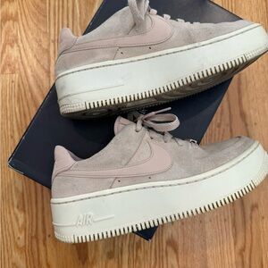 Nike Pink Air Force 1 Sage Low 6.5